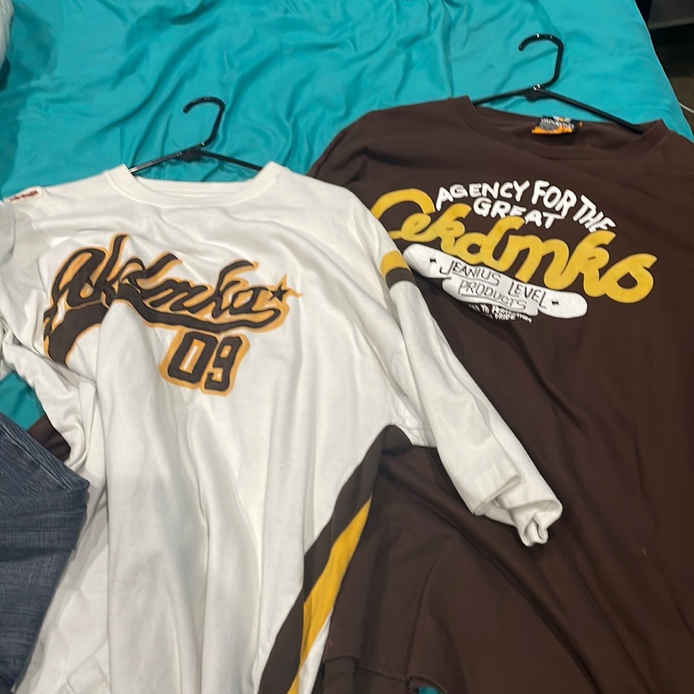 Akedmiks shirts
